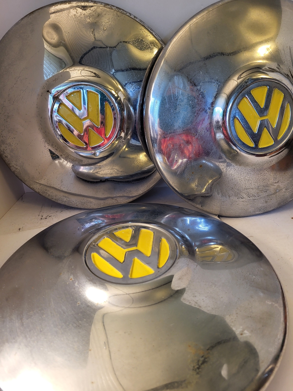 Volkswagen 10" Dog Dish Chrome Hubcap Set/3 1970s